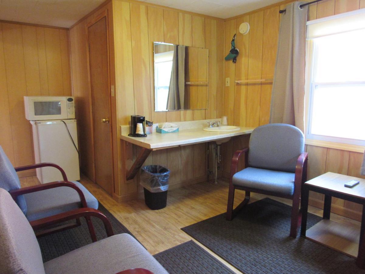 Acadia Gateway Motel Трентън Екстериор снимка