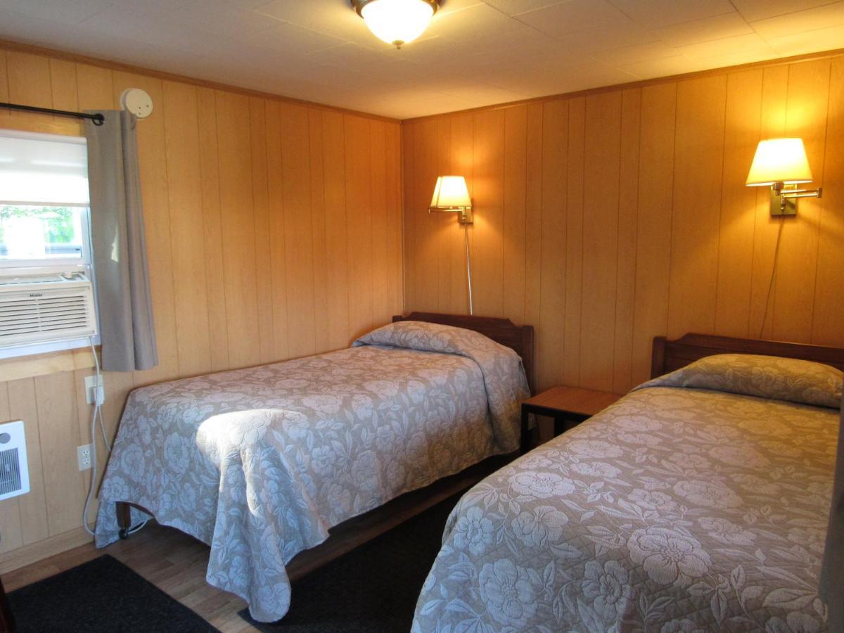 Acadia Gateway Motel Трентън Екстериор снимка