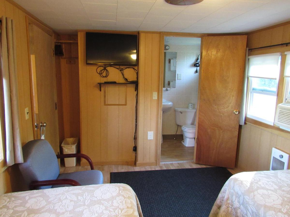 Acadia Gateway Motel Трентън Екстериор снимка